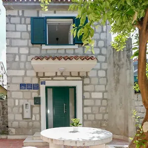Apartament And Stone House